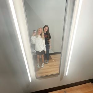 Meet your Posher, Bailey